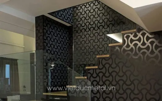 Sản phẩm vach ngan trang tri cnc cau thang 528x330 — Công ty CP Thương Mại và Sản Xuất Kim Khí Việt Đức — MST 0106614909
