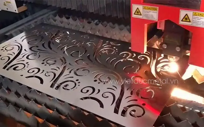 Sản phẩm cat cnc sat 3 1 — Công ty CP Thương Mại và Sản Xuất Kim Khí Việt Đức — MST 0106614909