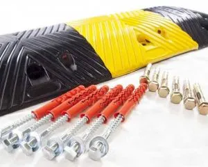 Sản phẩm go_giam_toc_bang_cao_su 300x240 — Biển Báo Giao Thông Niềm Tin Việt - Công Ty TNHH SX & TM Niềm Tin Việt — MST 0106636684