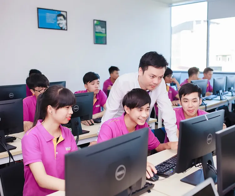 Sản phẩm dong phuc TT dao tao CNTT — Đồng Phục Diệp Long - Công Ty Cổ Phần Sản Xuất Thương Mại Diệp Long — MST 0106639981