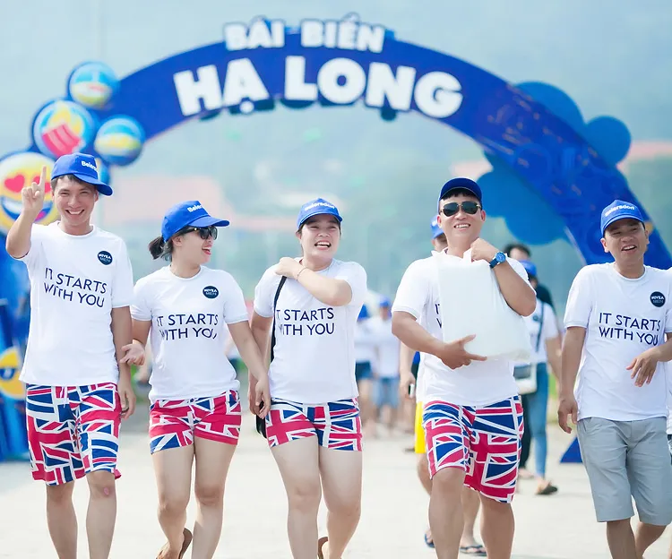 Sản phẩm dong phuc su kien — Đồng Phục Diệp Long - Công Ty Cổ Phần Sản Xuất Thương Mại Diệp Long — MST 0106639981