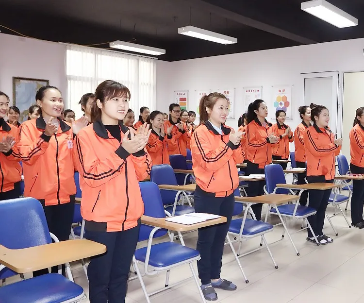 Sản phẩm dongphuctrungtam xkld — Đồng Phục Diệp Long - Công Ty Cổ Phần Sản Xuất Thương Mại Diệp Long — MST 0106639981
