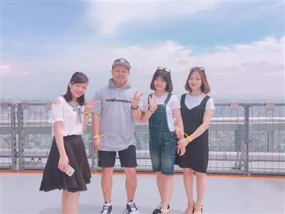 Sản phẩm 215 — Công Ty Cổ Phần Nhân Lực Và Dịch Vụ á Châu — MST 0106648312