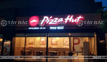 Sản phẩm thi cong bien quang cao cua hang pizza hut 3 358x208 — Quảng Cáo Tây Bắc Group - Công Ty Cổ Phần Tây Bắc Group — MST 0106667717
