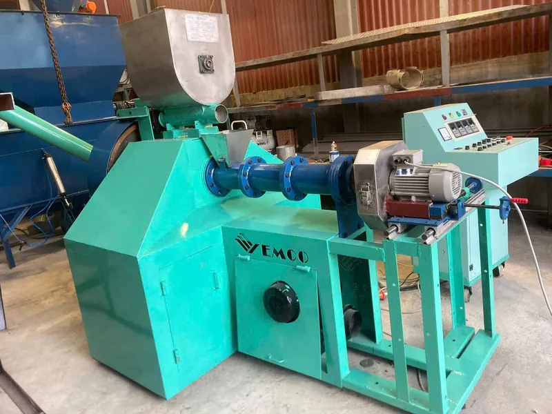 Sản phẩm 2025 02 11_YX7bICgm May_Nong_nghiep — Công Ty Cổ Phần VEM Việt Nam — MST 0106726747