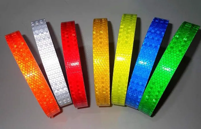 Sản phẩm be mat decal phan quang — Công Ty TNHH Thương Mại Và Dịch Vụ In Ba Đình — MST 0106794634