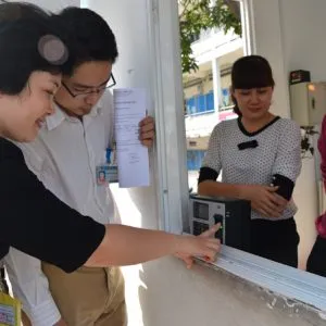 Sản phẩm kiemsoatravaokytucxabangvantay 300x300 — Công Ty Cổ Phần AIDC Việt Nam — MST 0106808407