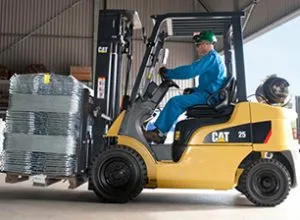 Sản phẩm 8 luu y quan trong khi chon mua xe nang hang 1 1 300x220 — Công Ty TNHH Thương Mại Và Vận Tải Tú Sơn — MST 0106810734