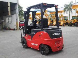 Sản phẩm xe nang dien 1 300x225 — Công Ty TNHH Thương Mại Và Vận Tải Tú Sơn — MST 0106810734