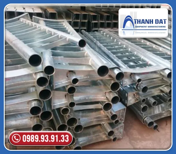 Sản phẩm lan can cau 2 — Vật Tư Cầu Đường Thành Đạt - Công Ty TNHH Sản Xuất Vật Tư Thiết Bị Thành Đạt — MST 0106818194