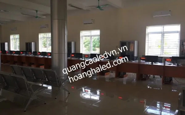 Sản phẩm Hệ thống xếp hàng tự động 600x375 — Hoàng Hà Led - Công Ty TNHH Giải Pháp Và ứng Dụng Hoàng Hà — MST 0106835383