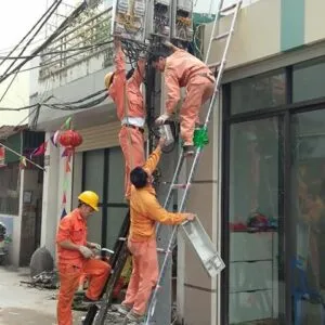 Sản phẩm 61838841_337398856951729_9070654901163393024_n 300x300 — Thang Nhôm Tiến Thắng - Công Ty CP Đầu Tư Thương Mại Và Dịch Vụ Tiến Thắng — MST 0106836450