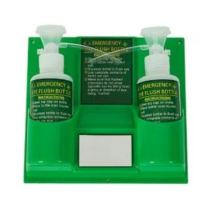 Sản phẩm bình rửa mắt 300x300 — Công Ty TNHH Thương Mại Và Sản Xuất Dệt May Bảo Hộ lao Động Quốc An — MST 0106862186