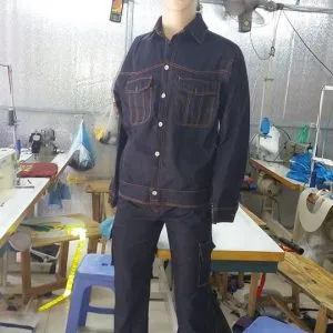 Sản phẩm 42345087_918283301715146_3589455468080136192_n 300x300 — Công Ty TNHH Thương Mại Và Sản Xuất Dệt May Bảo Hộ lao Động Quốc An — MST 0106862186