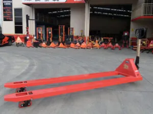 Sản phẩm Xe nang tay thap sieu dai 300x225 — Công Ty TNHH Thương Mại Và Dịch Vụ Kỹ Thuật Thiên Phú Hà Nội — MST 0106923287