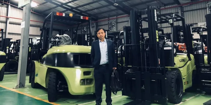 Sản phẩm xe nang clark 11 min e1749863734855 — Công Ty CP Xây Lắp PDF Việt Nam — MST 0106935099