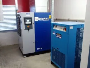 Sản phẩm z1092424922117_f2f7274a1109b54d8f6bf5f0109f261a 300x225 — Công Ty Cổ Phần Thiết Bị Công Nghiệp Euro Air — MST 0107125266