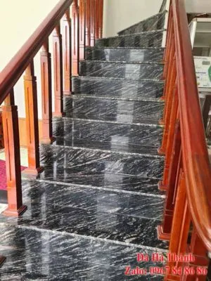 Sản phẩm Cau thang op da den rung dep gia re tai ha noi 300x400 — Công Ty TNHH Đá Ốp Lát Hà Thành — MST 0107151523
