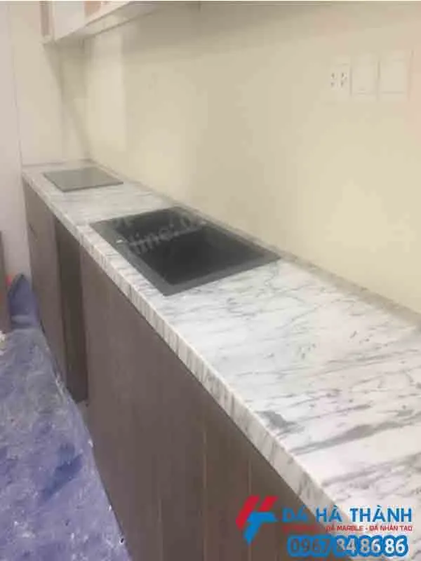 Sản phẩm da marble tu nhien trang van may op ban bep — Công Ty TNHH Đá Ốp Lát Hà Thành — MST 0107151523