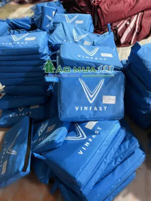 Sản phẩm xuong san xuat ao mua theo yeu cau 1 300x400 — áo Mưa 123 - Công Ty TNHH Thương Mại Và Sản Xuất Đỗ Minh — MST 0107289955