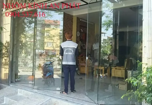 Sản phẩm cua vach kinh cuong luc gia re 3 — Công Ty CP Đầu Tư Xây Dựng Và Nội Thất An Phát — MST 0107345166