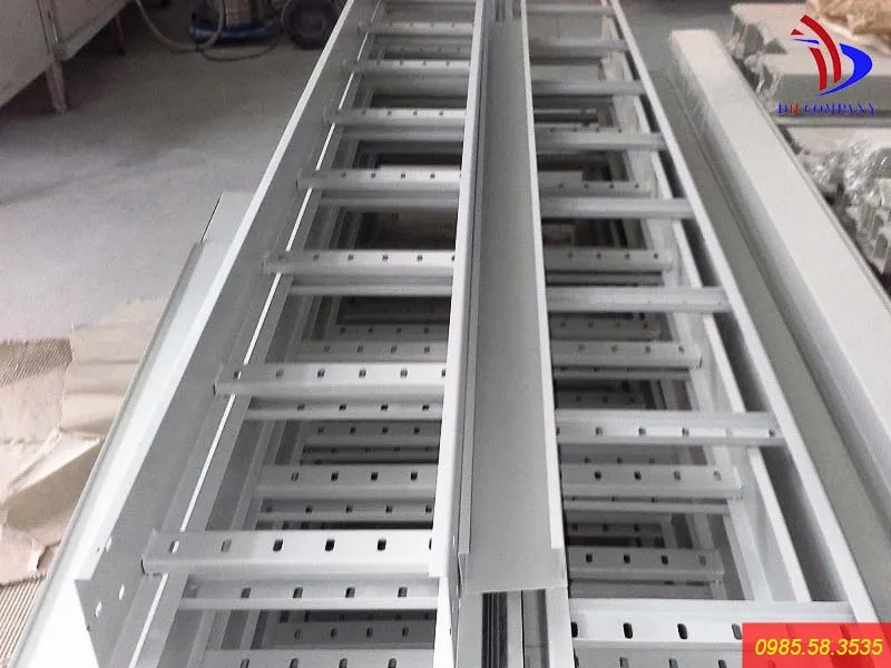 Sản phẩm thang cap gia re 2 — Công Ty TNHH Kỹ Thuật Điện Và Công Nghệ Môi Trường DH — MST 0107362147