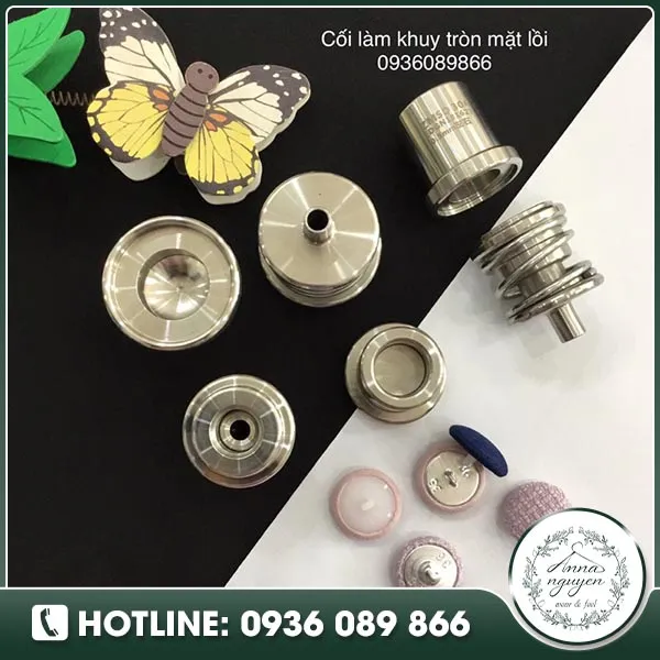 Sản phẩm Bo coi (khuon) lam khuy tron mat loi boc vai — Phụ Liệu May Mặc Anna Nguyen - Công Ty TNHH Thời Trang Anna Nguyen — MST 0107370821