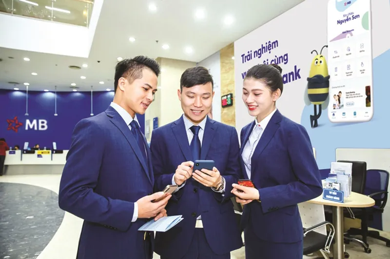 Sản phẩm dong phuc nhan vien mb — Công Ty TNHH TM Thời Trang Minh Vũ — MST 0107405834
