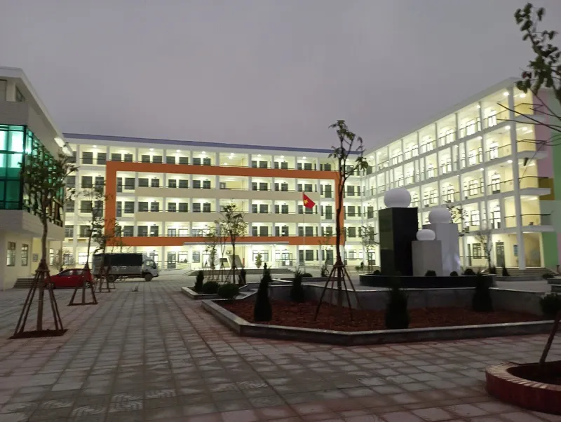 Sản phẩm truong thcs vinh quynh thanh tri 2 — Công Ty TNHH Sản Xuất Nhôm Trường Thành — MST 0107434521
