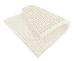 Sản phẩm Ban sao cua Den va Trang Bai bien Ngay le Gia dinh Hinh vuong Sach anh 300x240.png — Công Ty TNHH Đầu Tư Thương Mại Và Dịch Vụ Phương Huy — MST 0107512642