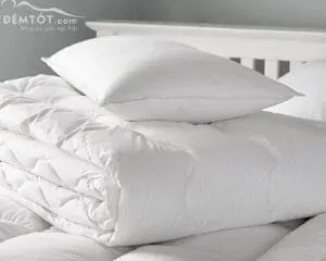 Sản phẩm bo chan ga goi khach san trang tron 5 300x240.jpg — Công Ty TNHH Đầu Tư Thương Mại Và Dịch Vụ Phương Huy — MST 0107512642