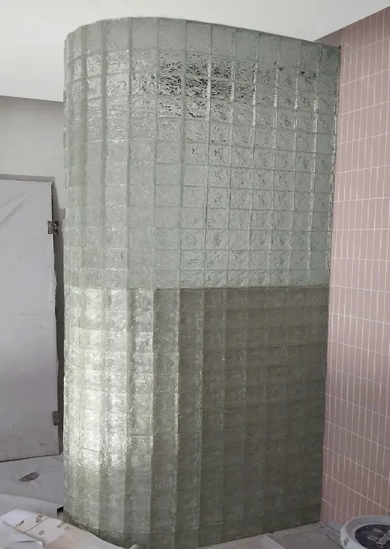 Sản phẩm Gach kinh Quang An — Nhôm Kính Âu Việt - Công Ty CP Đầu Tư Và Thương Mại Âu Việt — MST 0107544436