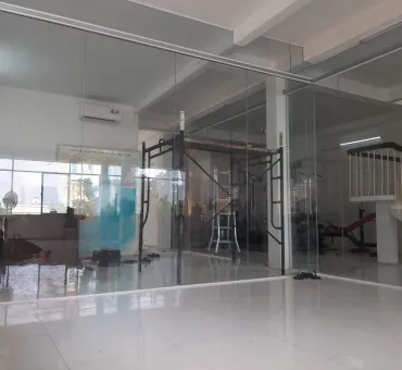 Sản phẩm cua kinh cuong luc 1_1620810613.jpg — Cửa Nhôm Kính SmartWindows - Công Ty Cổ Phần Đầu Tư SmartWindows — MST 0107574543