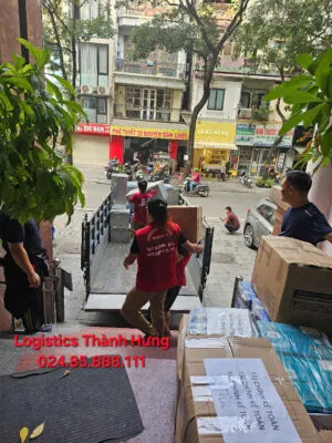 Sản phẩm Anh Chuyen Vp 14 300x400 — Công Ty TNHH Logistics Thành Hưng — MST 0107580473