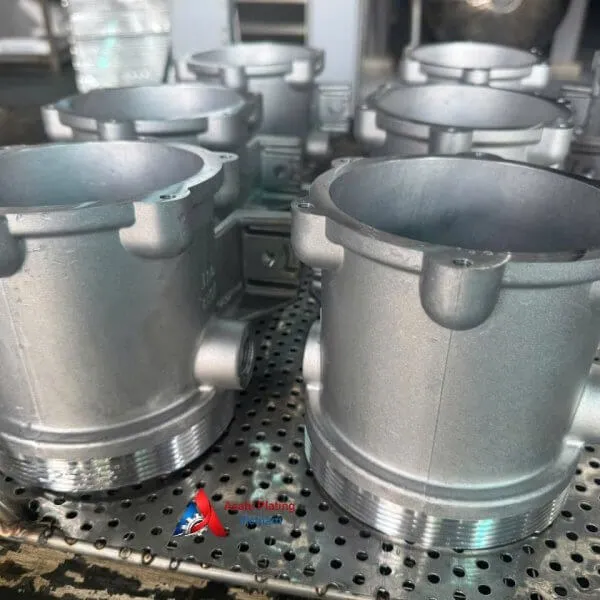 Sản phẩm Sua loi ro khi cho san pham nhom duc co lon 600x600 — Anode Nhôm Asahi Plating - Công Ty Cổ Phần Asahi Plating Việt Nam — MST 0107583594