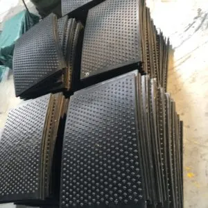 Sản phẩm tấm cao su chống mỏi 2 300x300 — Công Ty Cổ Phần Kỹ Thuật Cao Su Sao Việt — MST 0107600881