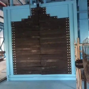 Sản phẩm tấm cao su phòng phun bi 300x300 — Công Ty Cổ Phần Kỹ Thuật Cao Su Sao Việt — MST 0107600881
