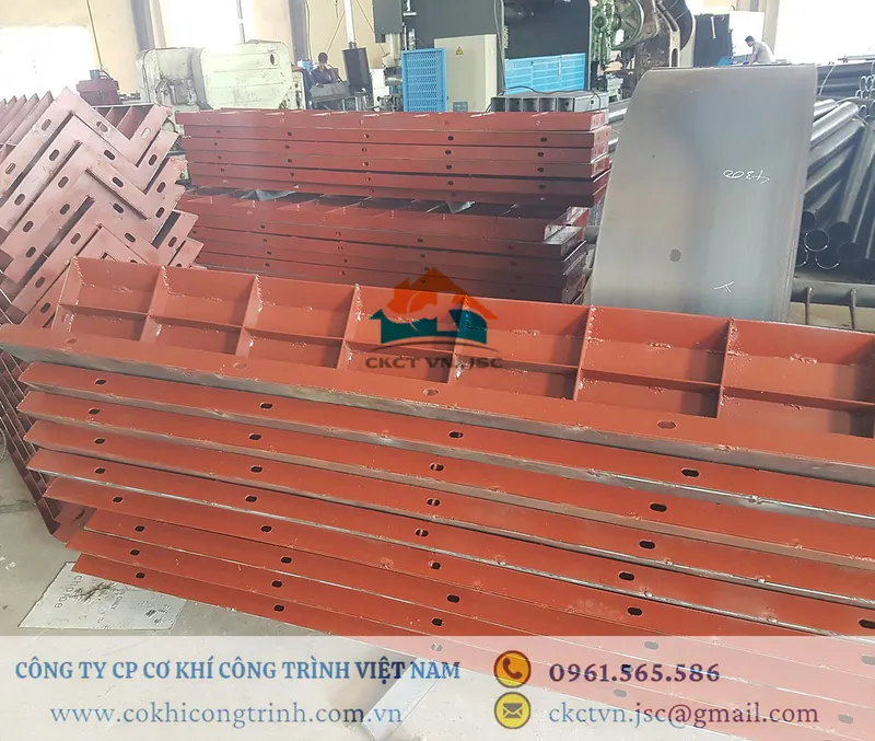 Sản phẩm Van khuon thep — Công Ty Cổ Phần Cơ Khí Công Trình Việt Nam — MST 0107601123