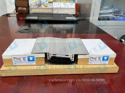 Sản phẩm Nep khe co gian da nang KN2W60 1 — Phào Nẹp Trang Trí NTT Việt Nam - Công Ty TNHH Sản Xuất Thương Mại Và Xây Dựng
NTT Việt Nam — MST 0107604036
