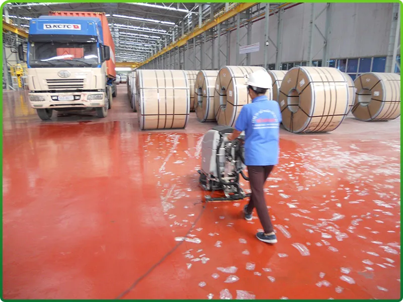 Sản phẩm ve sinh nha xuong — Công Ty TNHH Dịch Vụ Vệ Sinh Làm Sạch Thành Lộc — MST 0107631142