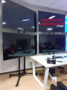 Sản phẩm gia treo tivi di dong 2 man hinh 32 65 inch_300x300 — Công Ty TNHH Cơ Khí Xây Dựng Và Thương Mại Hà Thành — MST 0107740198