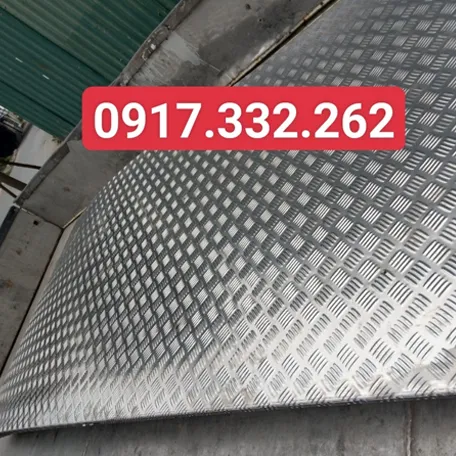Sản phẩm tam chong truot — Công Ty TNHH Sản Xuất Công Nghiệp Và Thương Mại Huy Hoàng — MST 0107766950