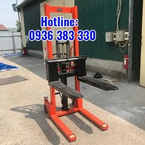 Sản phẩm Gia xe nang tay cao 2 tan 300x300 — Công Ty TNHH Thiết Bị Vật Tư Công Nghệ Thăng Long — MST 0107810906