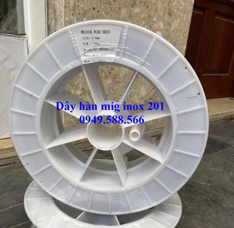 Sản phẩm Day han inox 201 cuon mig — Công Ty Cổ Phần Vật Tư Thái Hưng — MST 0107821880