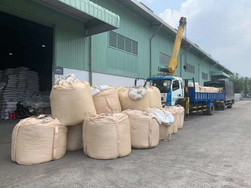 Sản phẩm z2380186739301_b7abbff9ec211ee80b7098f17059260a — Vận Chuyển Hàng Hóa Bắc Trung Nam - Công Ty TNHH Trust Friend — MST 0107829135