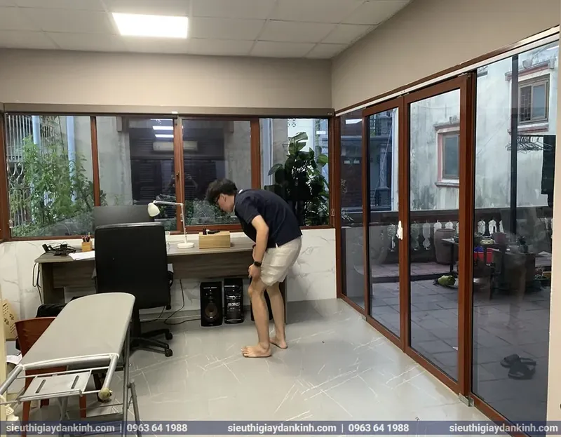 Sản phẩm giay_dan_kinh_chong_nang wkFs large — Công Ty CP CNC Sản Phẩm Dịch Vụ Và Giải Pháp — MST 0107835481