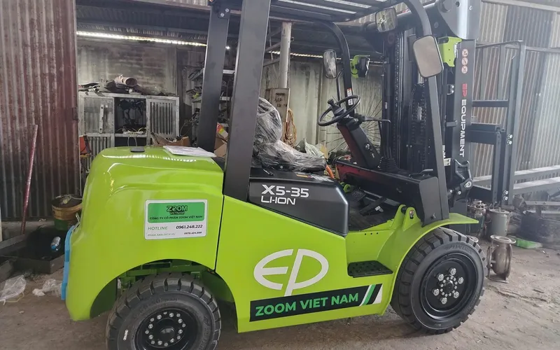 Sản phẩm z7568777482973_728df7cf6358fd5e0b621c10fd71e416 1600x1000 — Xe Nâng Zoom - Chi Nhánh Công Ty Cổ Phần Zoom Việt Nam — MST 0107930671
