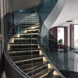 Sản phẩm cau thang xoan oc 4 300x300 — Công Ty TNHH SX &TM Hoàng Cung — MST 0107933376