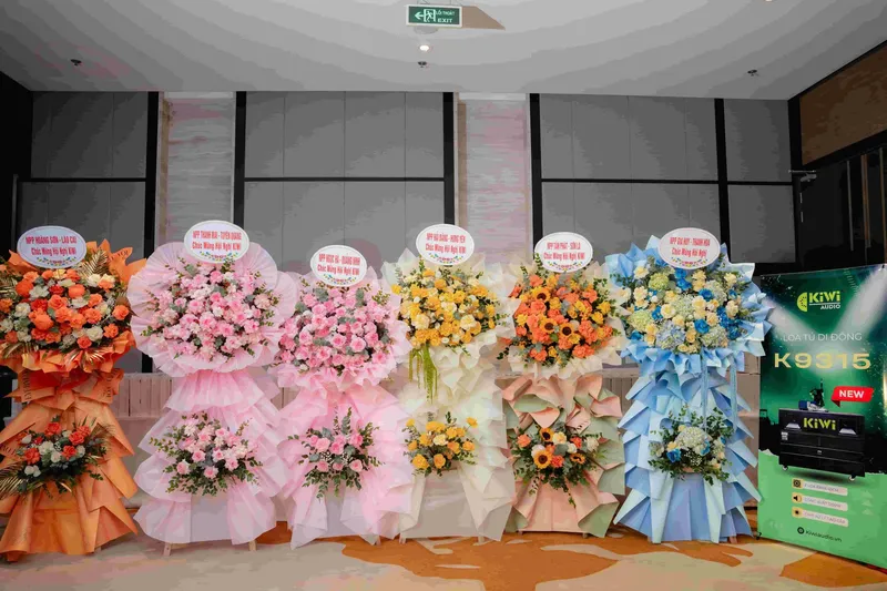 Sản phẩm z7217825203919_c1c5250782ebebf15043a4d7db345b8c — Công Ty CP Công Nghệ KIWI Việt Nam — MST 0107940743