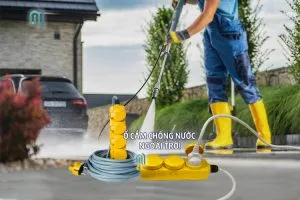 Sản phẩm o cam chong nuoc ip54 co nap day 300x200 — Công Ty TNHH Thương Mại Và Xuất Nhập Khẩu Mạnh Dũng — MST 0107941659